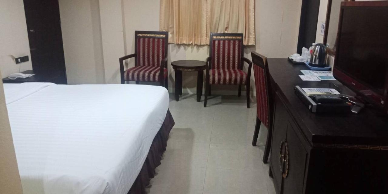 Lucky Palace Hotel Bangkok Luaran gambar